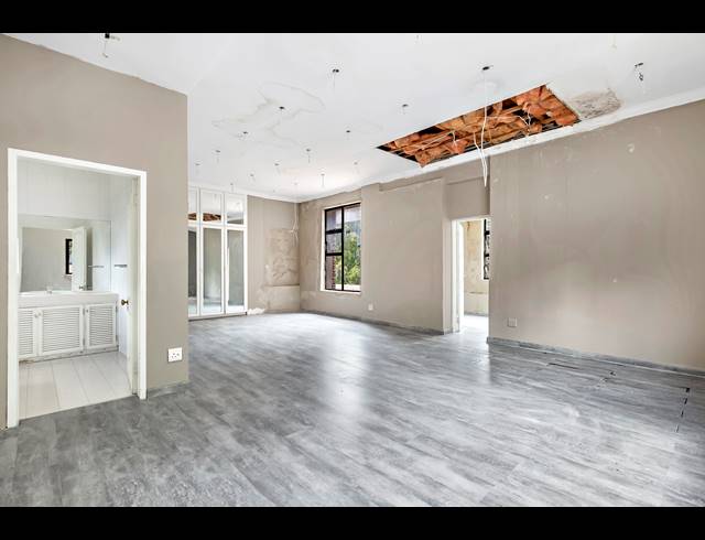 4 BEDROOM HOUSE FOR SALE IN HYDE PARK